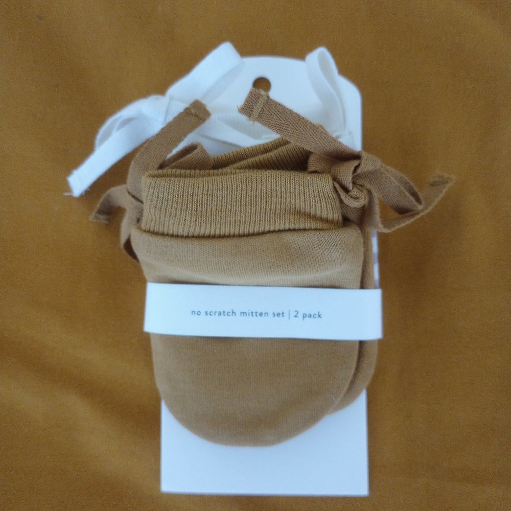 Quincy Mae -No scratch cinnamon & gray stripe mitten set-New